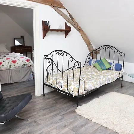 Le Chaton Rouge Bed & Breakfast